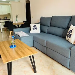 Apartment La Ola. Cabezo 2 Parking Place, El Medano (Tenerife)